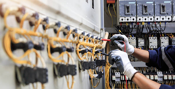 Professional Electrician technician working in Mount Pocono, PA